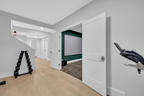 192 Magnolia Manor Se, Calgary, AB - Indoor Photo Showing Other Room