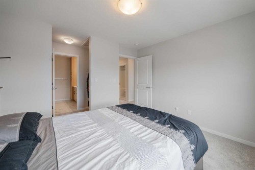 59 Walgrove Plaza Se, Calgary, AB - Indoor Photo Showing Bedroom