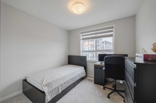 59 Walgrove Plaza Se, Calgary, AB - Indoor Photo Showing Bedroom