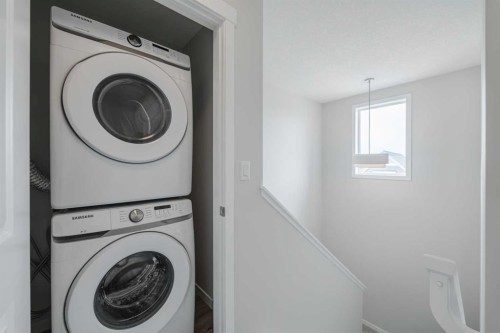 59 Walgrove Plaza Se, Calgary, AB - Indoor Photo Showing Laundry Room