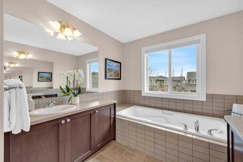 1 Westridge Way, Okotoks, AB - Indoor Photo Showing Bathroom