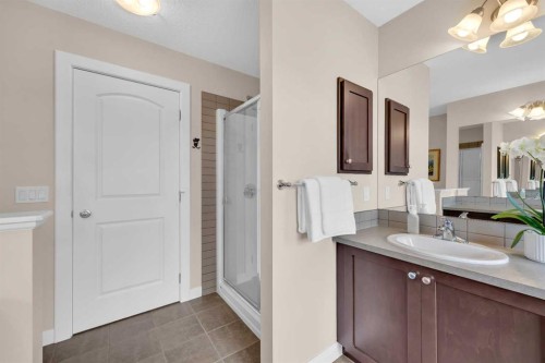 1 Westridge Way, Okotoks, AB - Indoor Photo Showing Bathroom