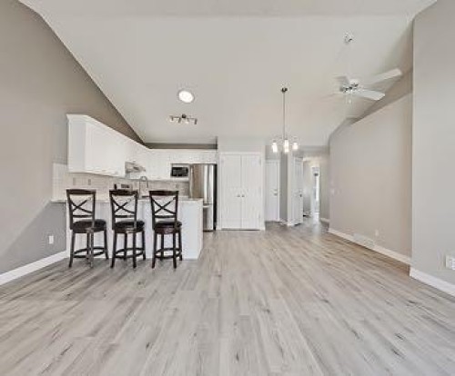 503 Marshall Rise Nw, High River, AB - Indoor