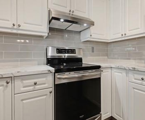 503 Marshall Rise Nw, High River, AB - Indoor Photo Showing Kitchen With Upgraded Kitchen