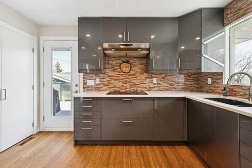 6608 Silverview Road Nw, Calgary, AB - Indoor Photo Showing Kitchen With Upgraded Kitchen