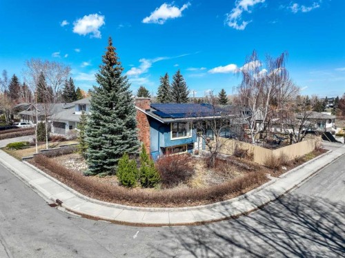 6608 Silverview Road Nw, Calgary, AB - Outdoor