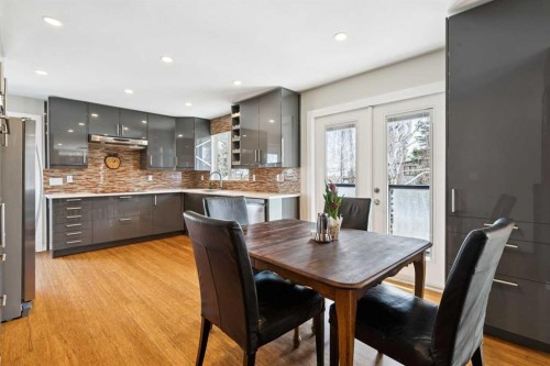 6608 Silverview Road Nw, Calgary, AB - Indoor Photo Showing Dining Room