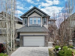 74 Valley Crest Rise NWCalgary, AB T3B 5Y9