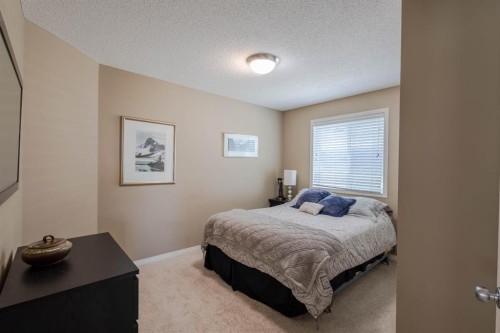 74 Valley Crest Rise Nw, Calgary, AB - Indoor Photo Showing Bedroom