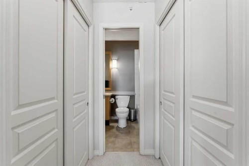 430-22 Richard Place Sw, Calgary, AB - Indoor Photo Showing Other Room