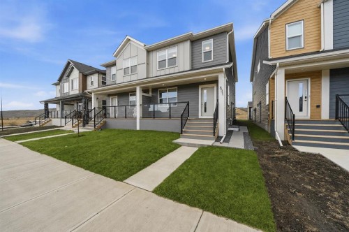 831 Wolf Willow Boulevard Se, Calgary, AB - Outdoor With Deck Patio Veranda With Facade