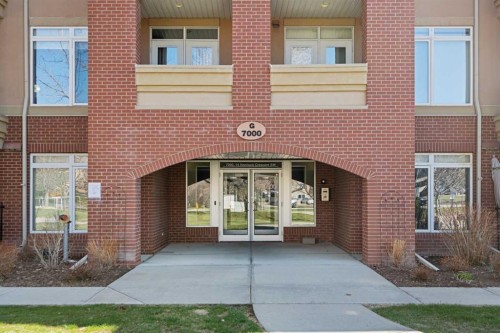 7204-14 Hemlock Crescent Sw, Calgary, AB - Outdoor With Exterior