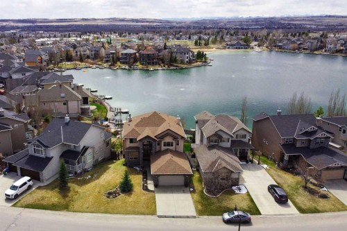 210 Crystal Shores Drive  Okotoks, AB T1S 2C5
