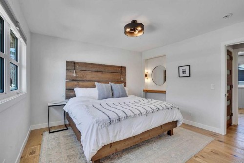 34 Malibou Road Sw, Calgary, AB - Indoor Photo Showing Bedroom