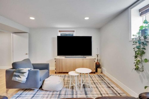 34 Malibou Road Sw, Calgary, AB - Indoor