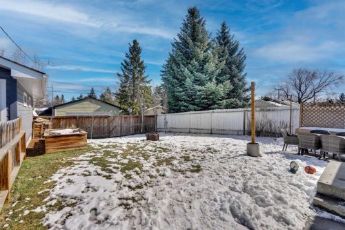 34 Malibou Road Sw, Calgary, AB - Outdoor