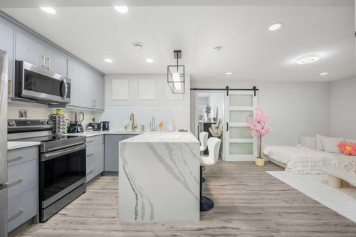 353 Seton Villas Se, Calgary, AB - Indoor Photo Showing Kitchen