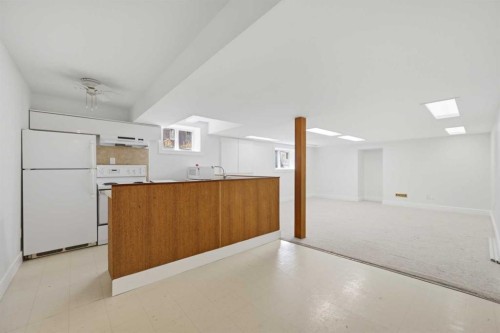 92 Whitlock Close Ne, Calgary, AB - Indoor Photo Showing Kitchen