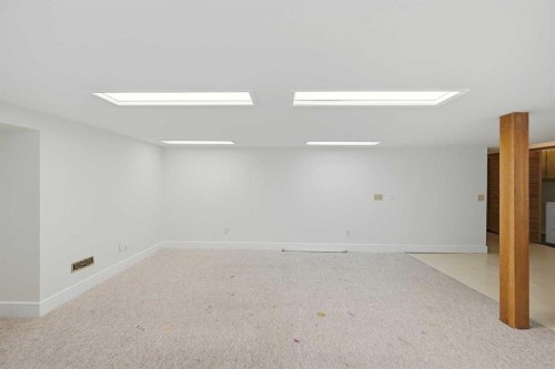 92 Whitlock Close Ne, Calgary, AB - Indoor