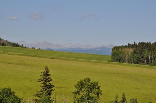 - -, Millarville, AB 