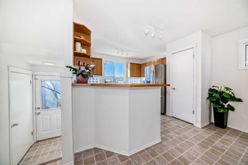 68 Tuscany Springs Way Nw, Calgary, AB - Indoor