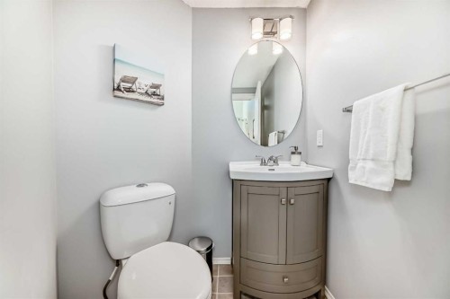 68 Tuscany Springs Way Nw, Calgary, AB - Indoor Photo Showing Bathroom