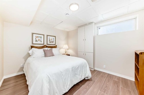 68 Tuscany Springs Way Nw, Calgary, AB - Indoor Photo Showing Bedroom