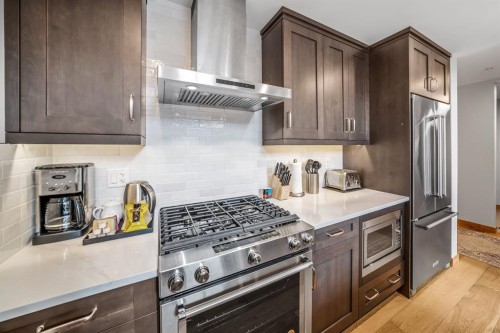 405-1408 Spring Creek Gate, Canmore, AB - Indoor Photo Showing Kitchen With Upgraded Kitchen