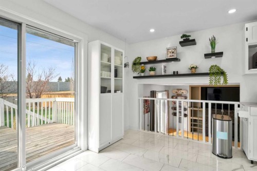 107 Cedargrove Way Sw, Calgary, AB - Indoor Photo Showing Other Room