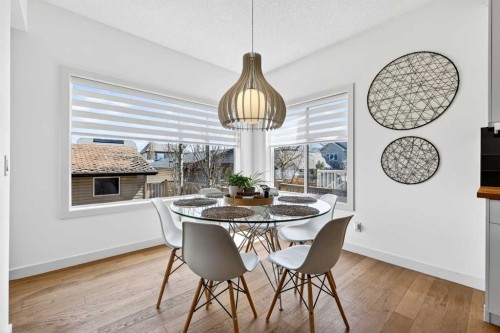 4703 Elgin Avenue, Calgary, AB - Indoor Photo Showing Dining Room