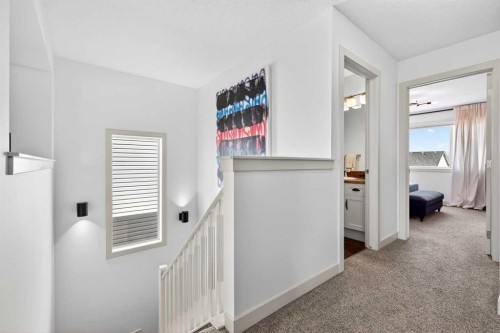 4703 Elgin Avenue, Calgary, AB - Indoor Photo Showing Other Room