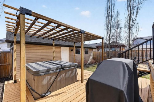 4703 Elgin Avenue, Calgary, AB - Outdoor With Exterior