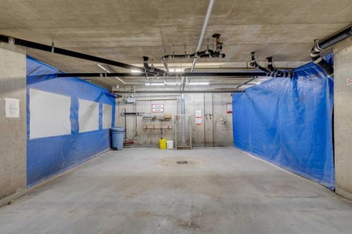 2309-2309 Hawksbrow Point Nw, Calgary, AB - Indoor Photo Showing Garage
