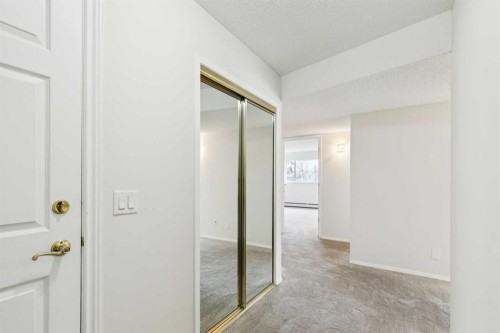 2309-2309 Hawksbrow Point Nw, Calgary, AB - Indoor Photo Showing Other Room