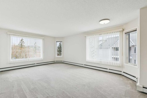 2309-2309 Hawksbrow Point Nw, Calgary, AB - Indoor Photo Showing Other Room