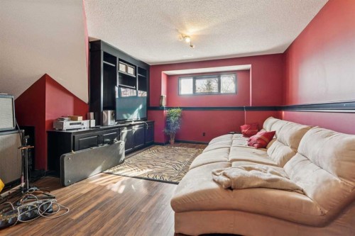 8373 Edgevalley Drive Nw, Calgary, AB - Indoor