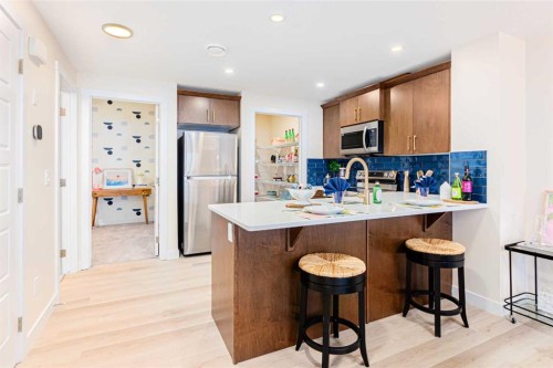 71 Ricardo Ranch Avenue Se, Calgary, AB - Indoor Photo Showing Kitchen