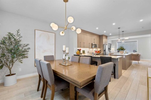 1053 West Lakeview, Chestermere, AB - Indoor Photo Showing Dining Room