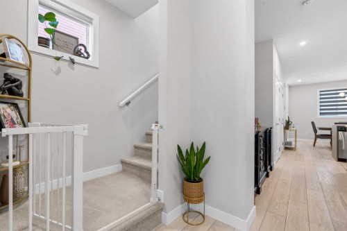 1053 West Lakeview, Chestermere, AB - Indoor Photo Showing Other Room