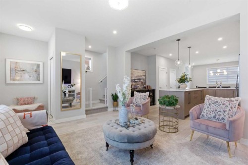 1053 West Lakeview, Chestermere, AB - Indoor Photo Showing Living Room