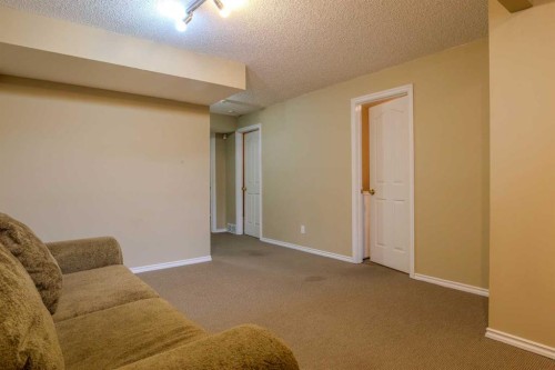 161 Saddlecrest Close Ne, Calgary, AB - Indoor