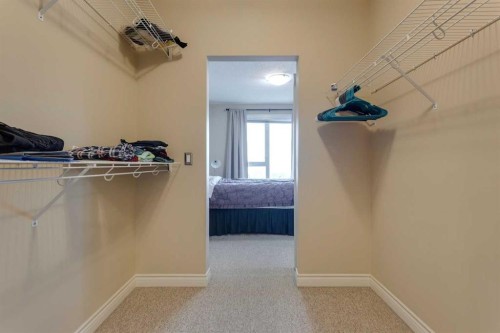 403-3101 34 Avenue Nw, Calgary, AB - Indoor With Storage