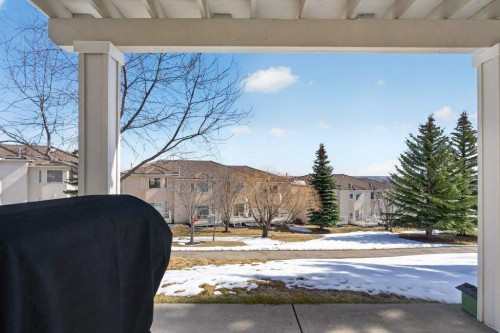 92 Hamptons Link Nw, Calgary, AB - Outdoor