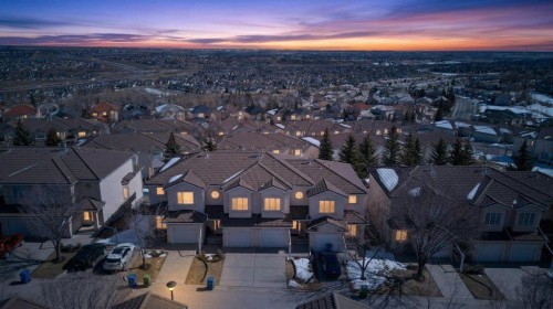 92 Hamptons Link Nw, Calgary, AB - Outdoor