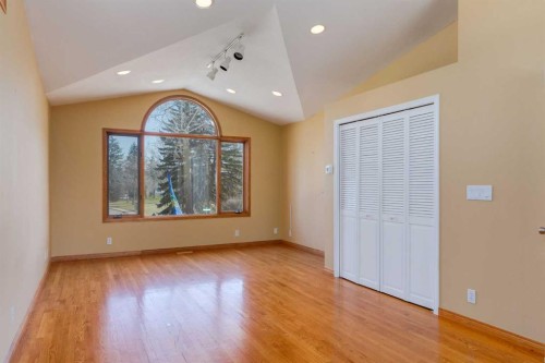 43 Mapleburn Drive Se, Calgary, AB - Indoor Photo Showing Other Room