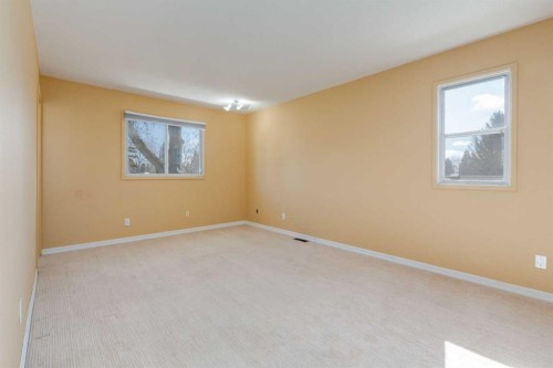 43 Mapleburn Drive Se, Calgary, AB - Indoor Photo Showing Other Room
