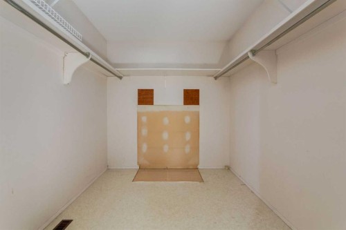 43 Mapleburn Drive Se, Calgary, AB - Indoor With Storage