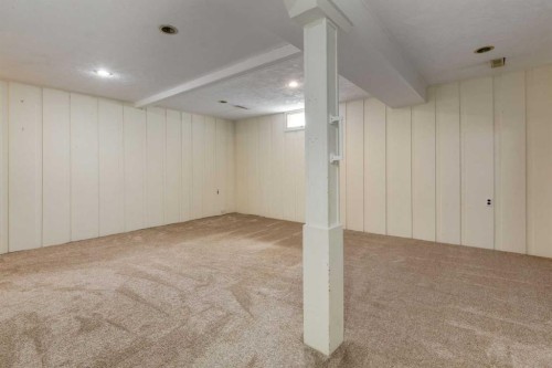 43 Mapleburn Drive Se, Calgary, AB - Indoor