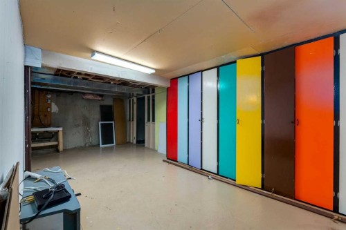 43 Mapleburn Drive Se, Calgary, AB - Indoor Photo Showing Other Room