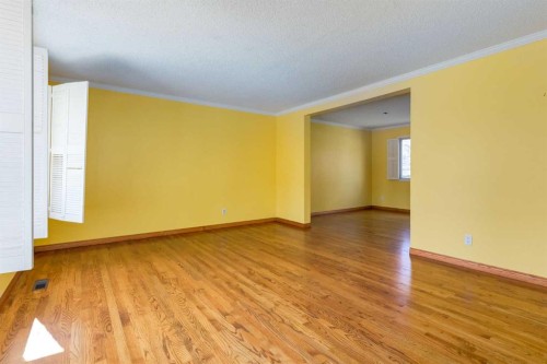 43 Mapleburn Drive Se, Calgary, AB - Indoor Photo Showing Other Room